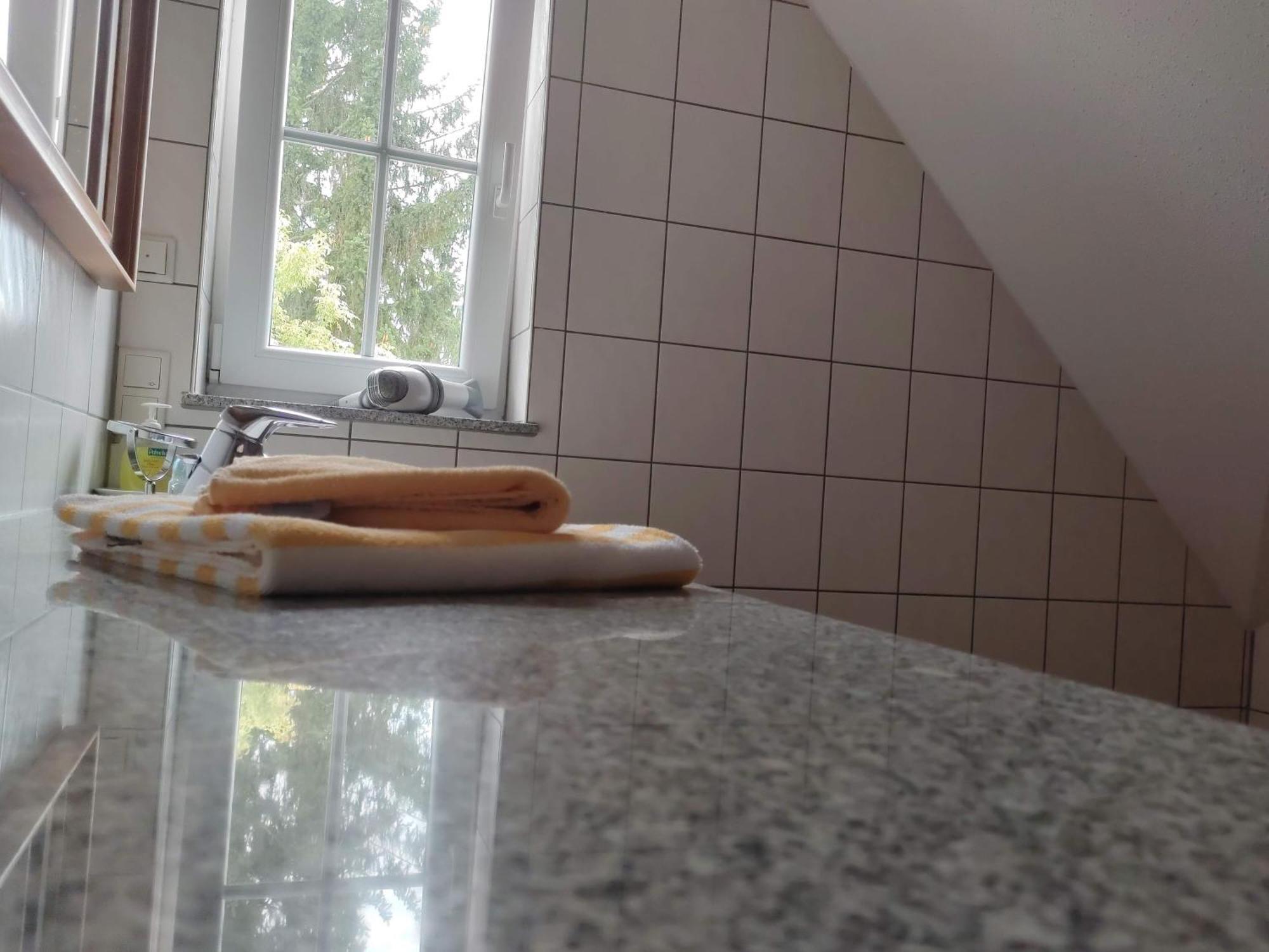 Weingut Weinstube Weinhotel Wolf Harxheim Dış mekan fotoğraf
